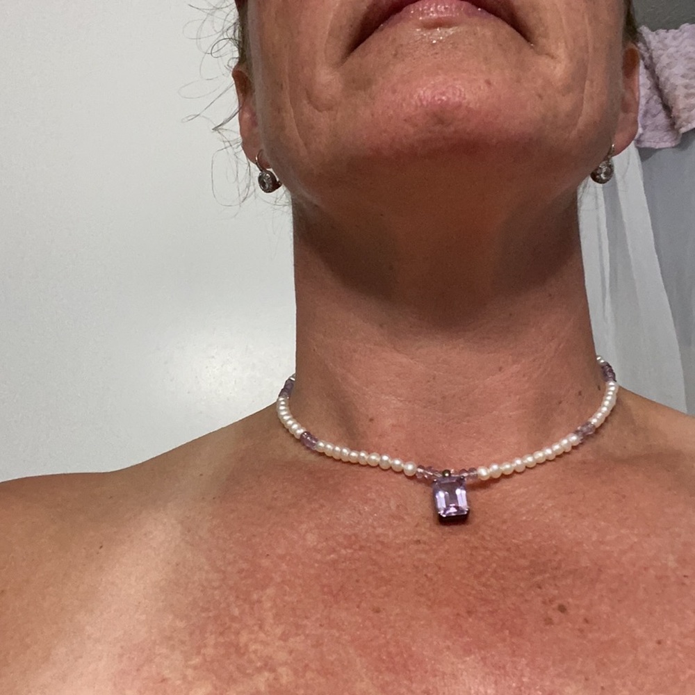 Cute amethyst and pearl choker. - Picture 5 of 6